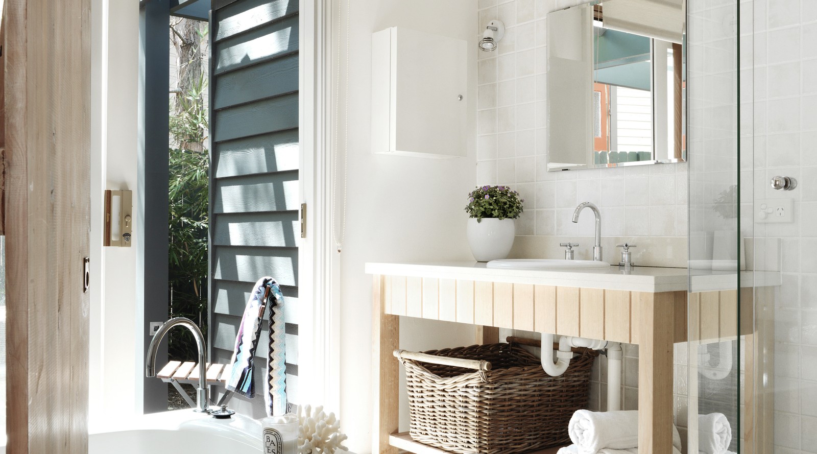 A closer look at Peaceful Modern Home Renovation For Small Families