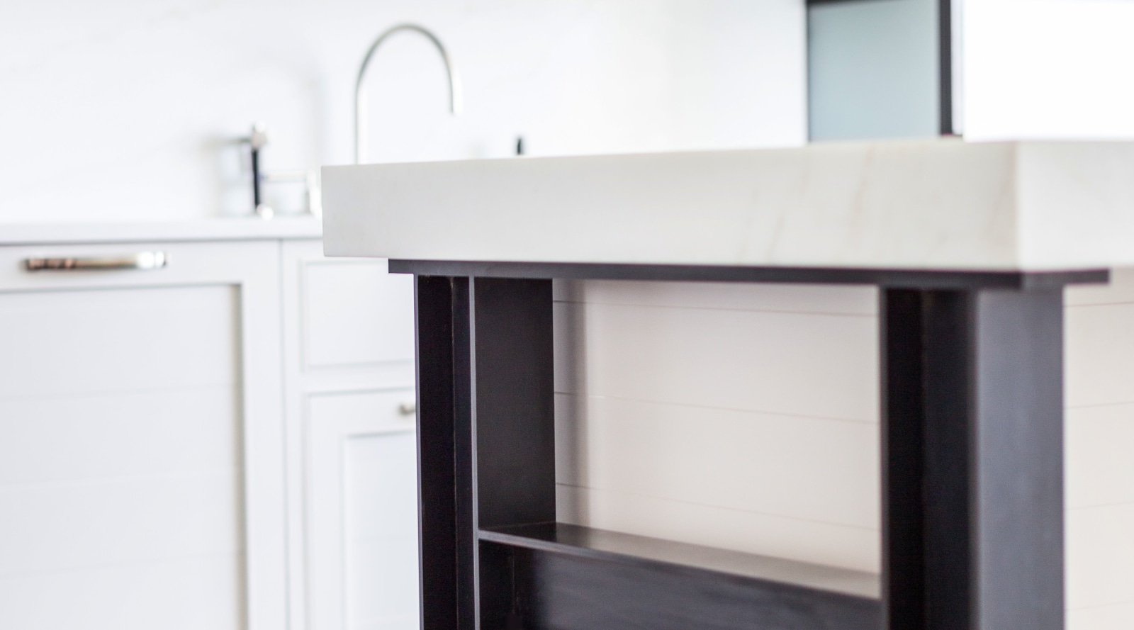 Apartment kitchen design inspired by the… | Trends - High-End Apartment Kitchen Design Trends