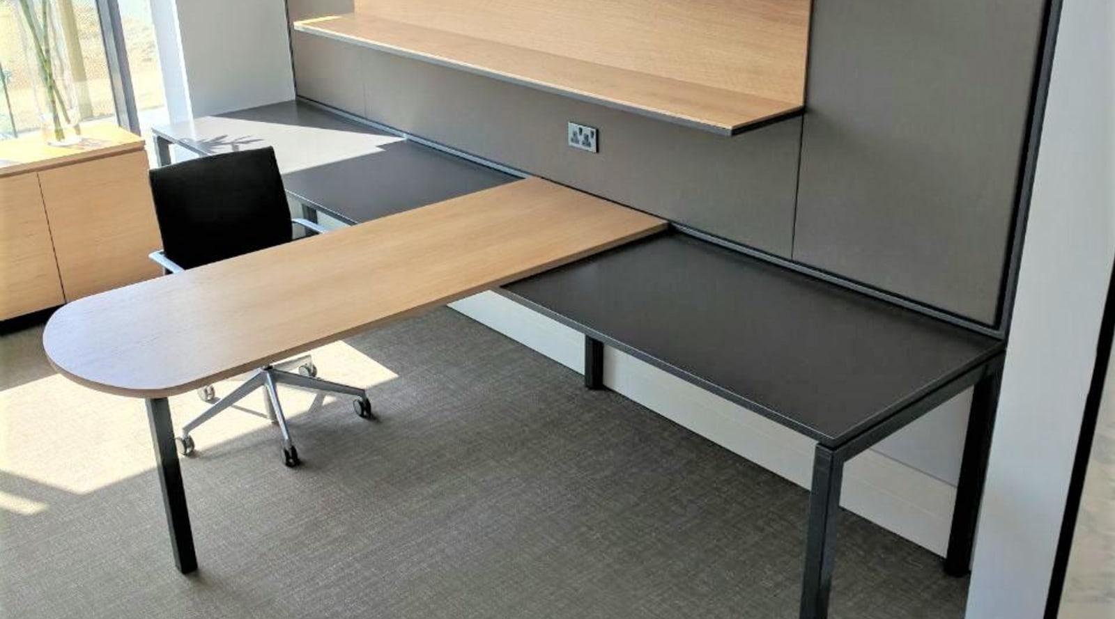Versatile furniture for any office Trends