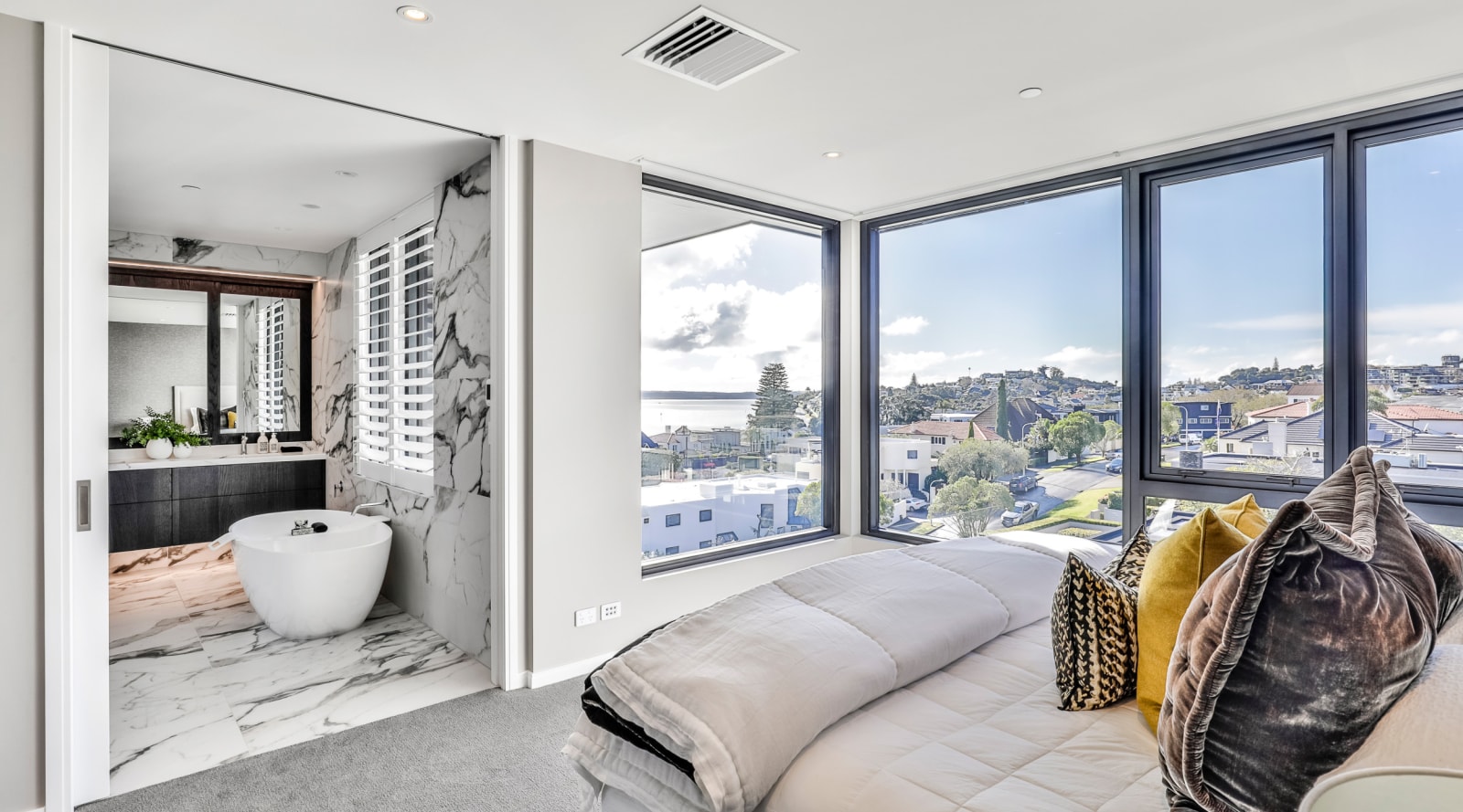 View of Houzz for Pros and Homeowners | Build and Design Software | Try Free ...