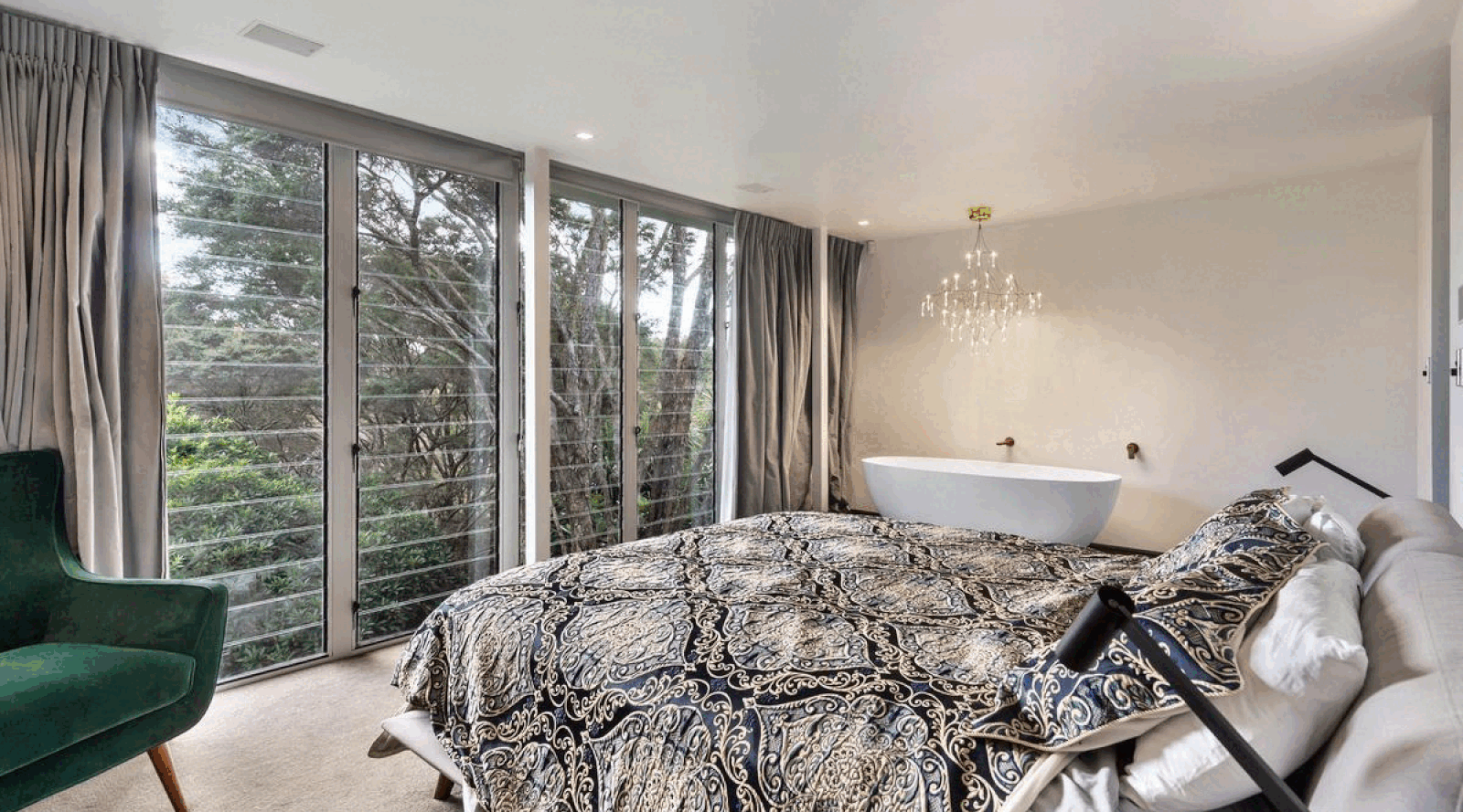Shapely bath in bedroom Trends