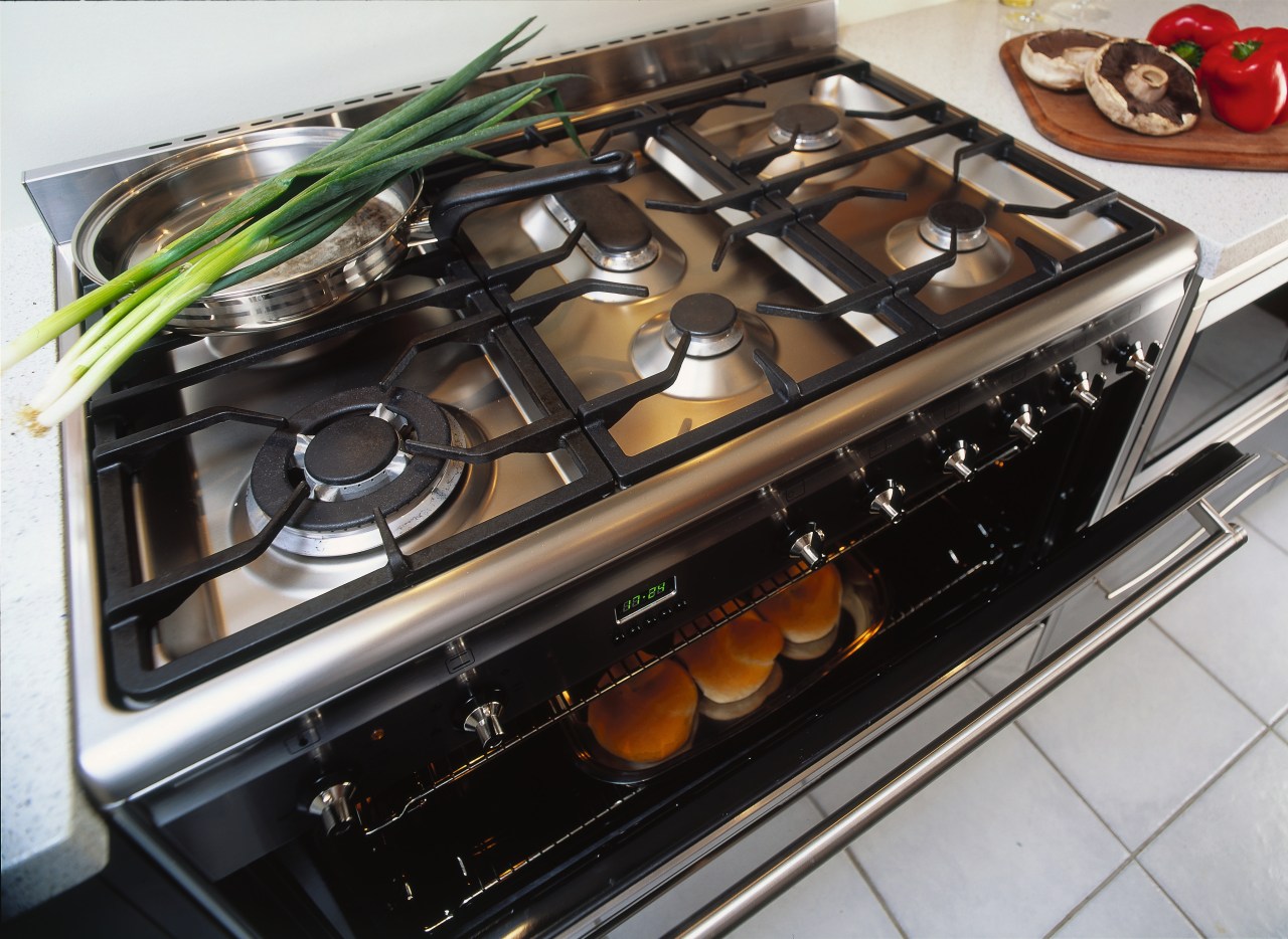 Cooker with six gas burners, cast iron trivets gas stove, home appliance, kitchen appliance, kitchen stove, major appliance, black, gray