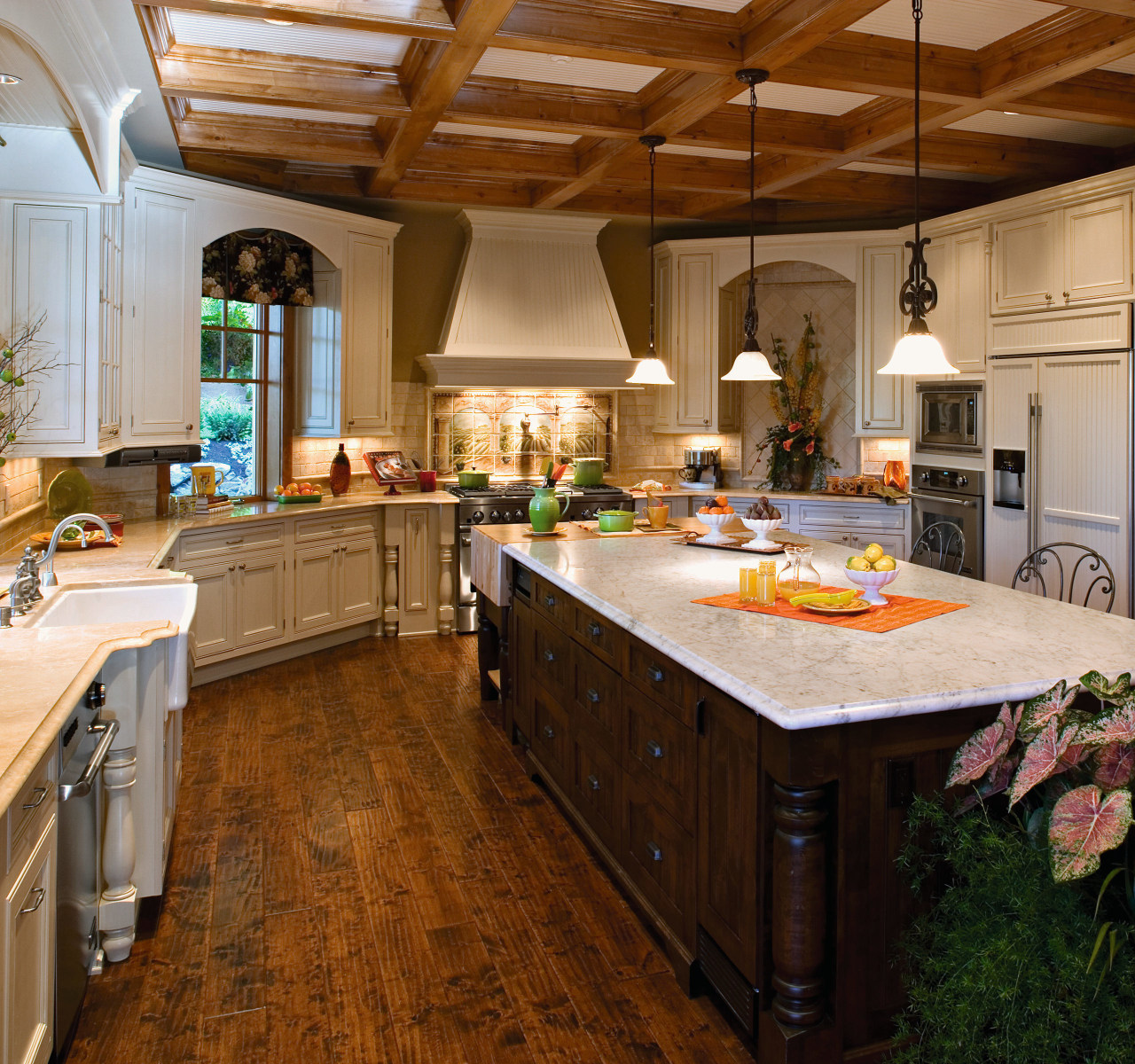 view of this kitchen featuring canyon creek cornerstone cabinetry, countertop, cuisine classique, estate, flooring, hardwood, home, interior design, kitchen, room, brown
