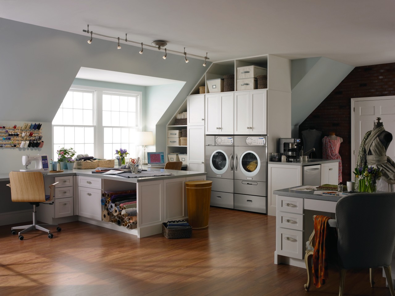 A view of this niche built in laundry countertop, cuisine classique, interior design, kitchen, room, gray