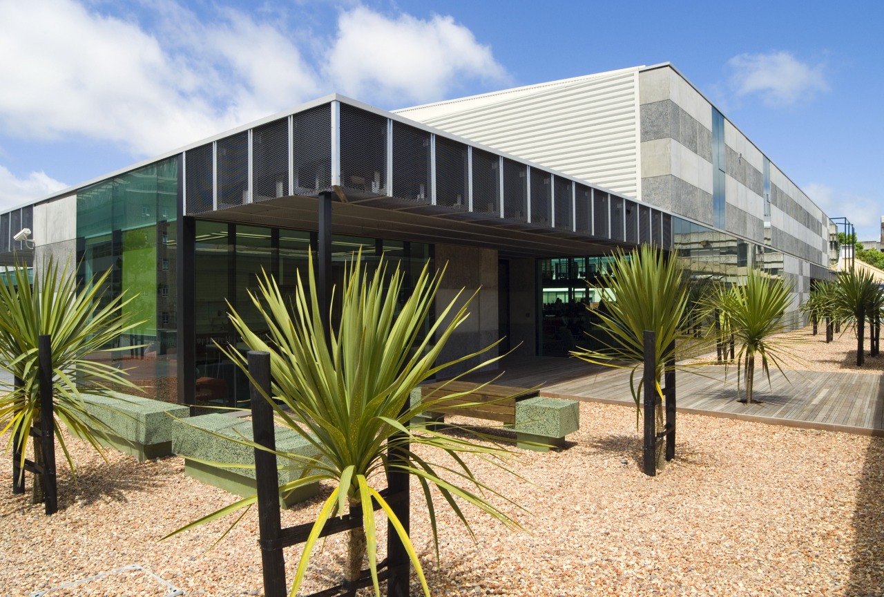 Exposed services and raw materials reinforce the technology architecture, corporate headquarters, facade, house, real estate