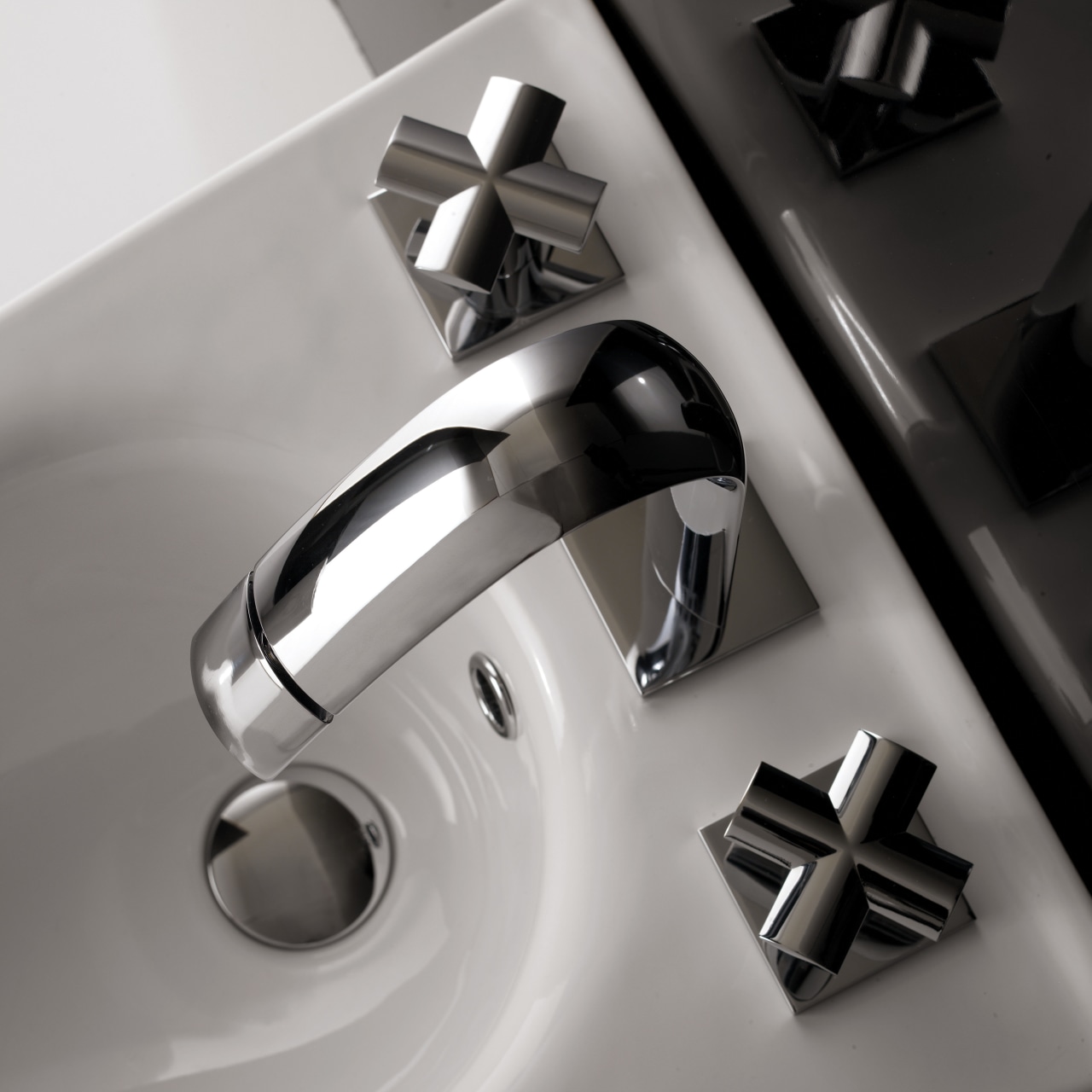 Italian-designed bathroomware, including the Noox series from Zazzeri angle, automotive design, hardware, plumbing fixture, product design, tap, gray, black