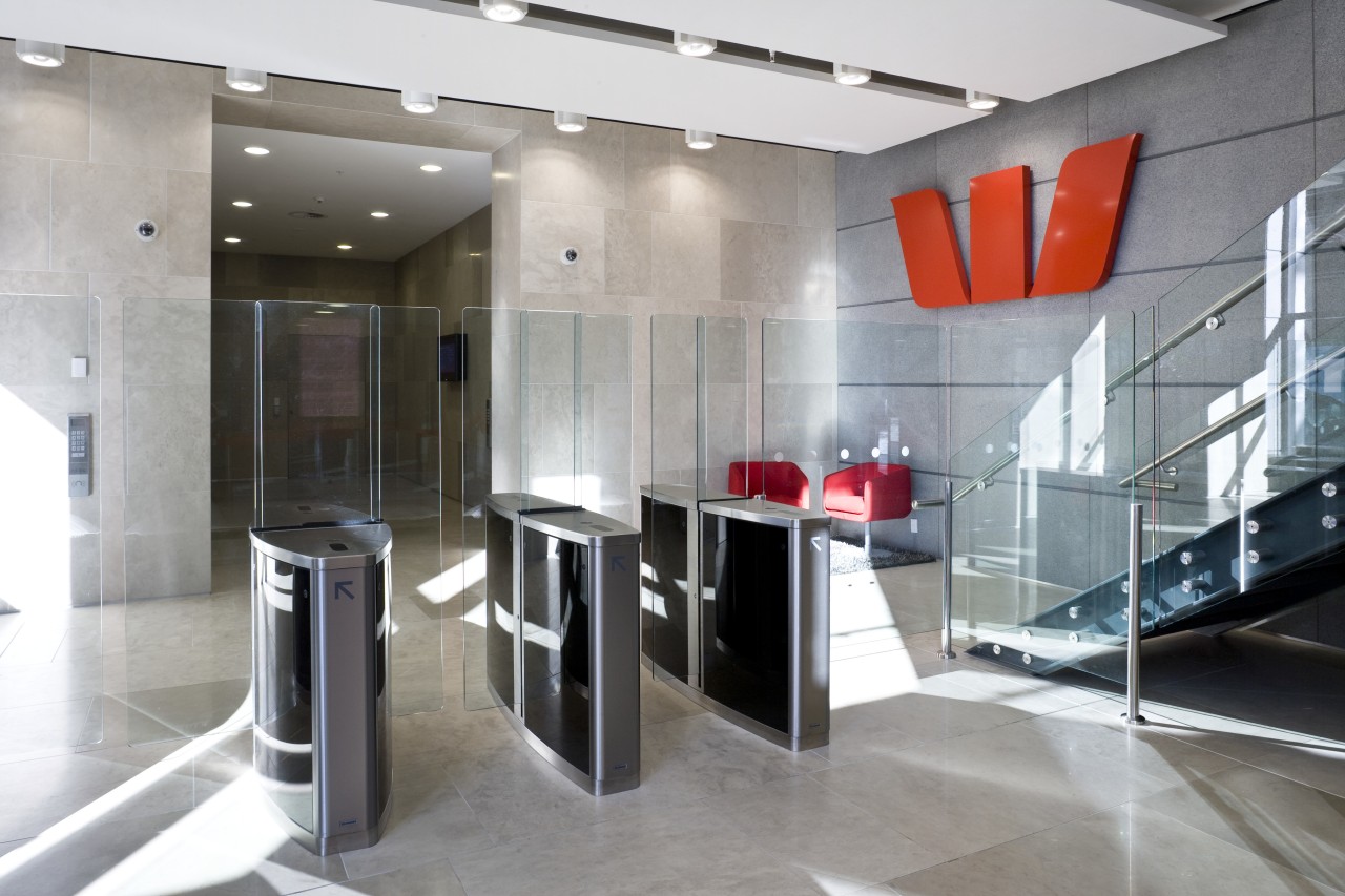 View of the controlled entrance in the main glass, interior design, lobby, gray