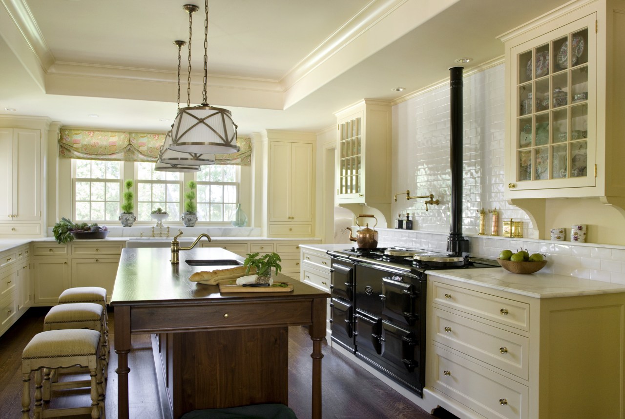 Overall view of the traditional kitchen area cabinetry, countertop, cuisine classique, home, interior design, kitchen, room, window, orange, brown