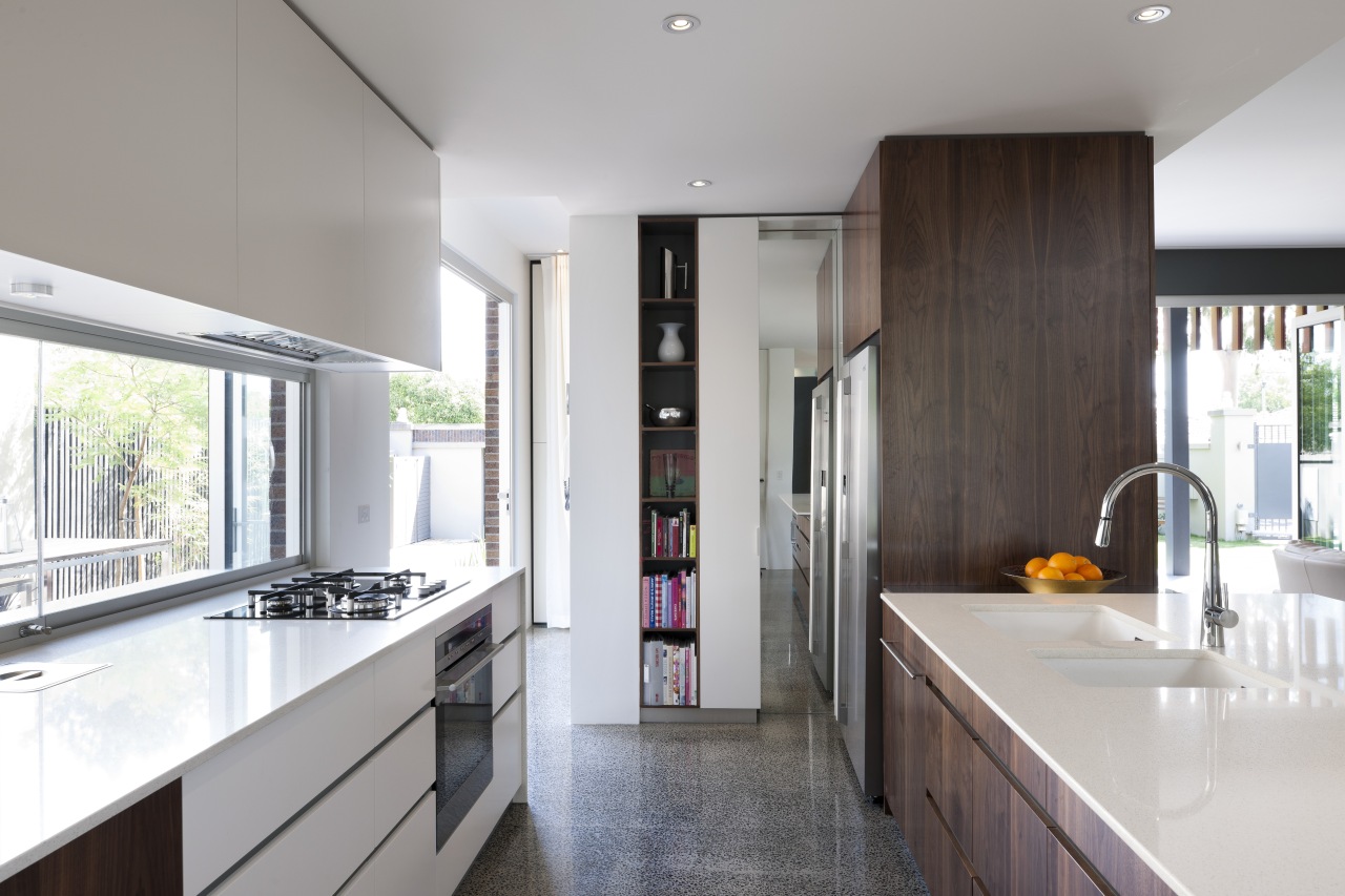 Contemporary open-plan family kitchen countertop, cuisine classique, house, interior design, kitchen, real estate, room, white, gray