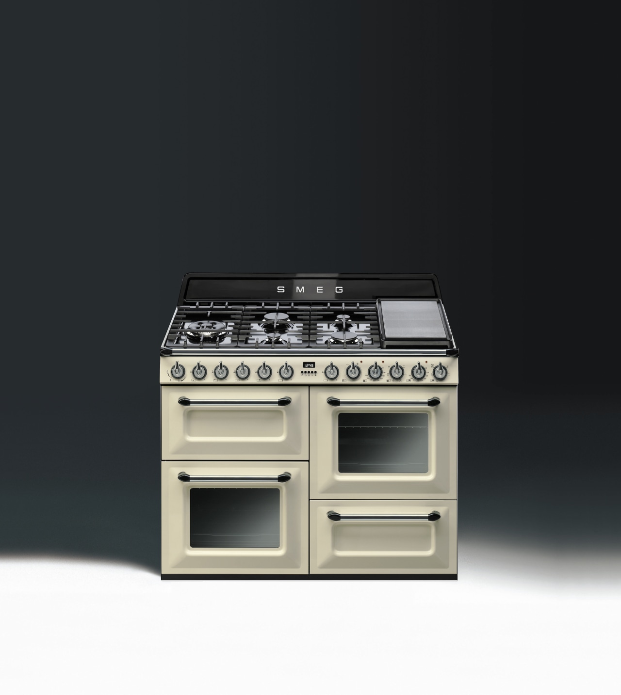 Freestanding cookers from Smeg highlight a significant design electronics, gas stove, home appliance, kitchen appliance, kitchen stove, major appliance, product, product design, black