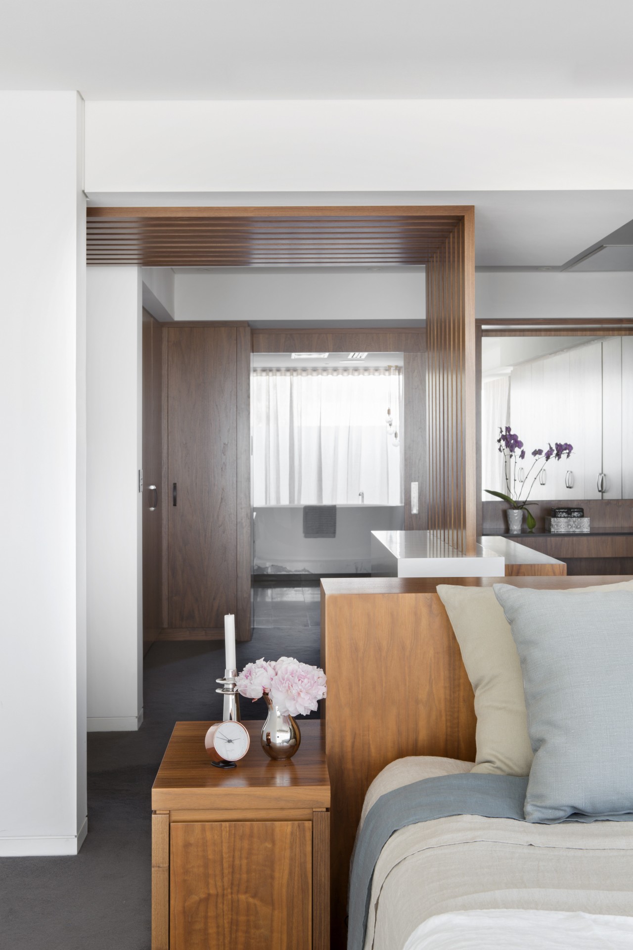 Bed to battens to bath the master furniture, interior design, white