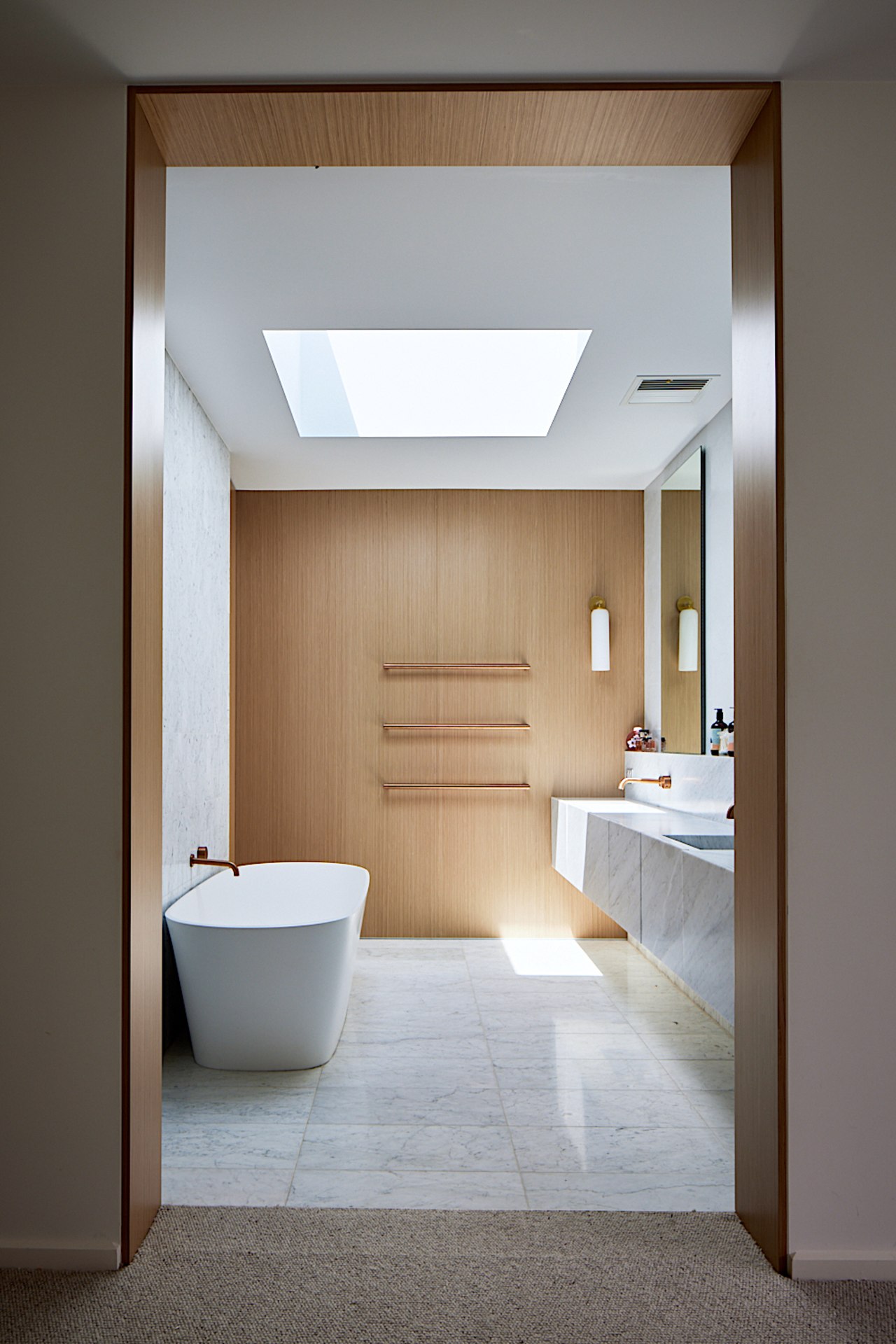 The use of timber laminate veneer as the 