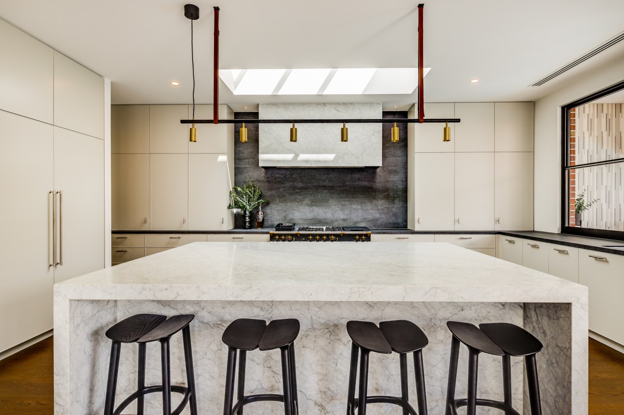 Pull up a breakfast stool – the kitchen 