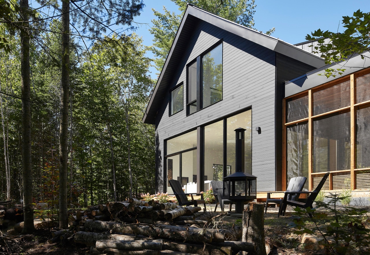 Black Modern Cottage on Lake Arthur | Trends