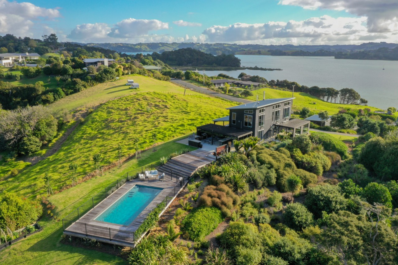 Paradise – just add water. The NZ Pool 