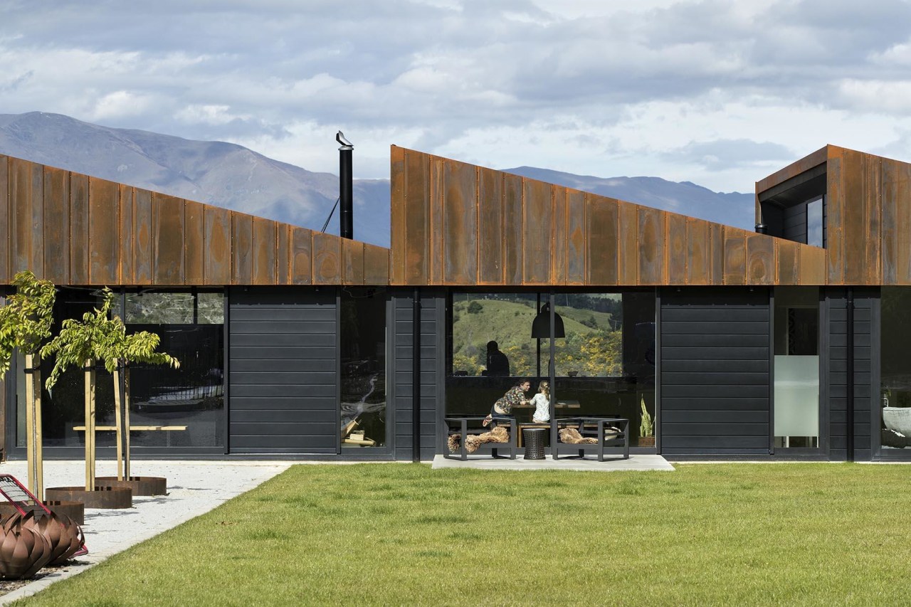 'Sawtooth, Queenstown' by 'Assembly Architects' – shortlisted in architecture, facade, house