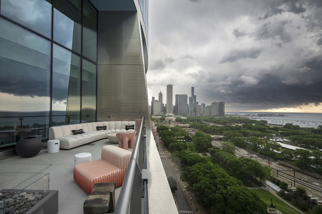 Level 20 balcony with storm approaching. - The 