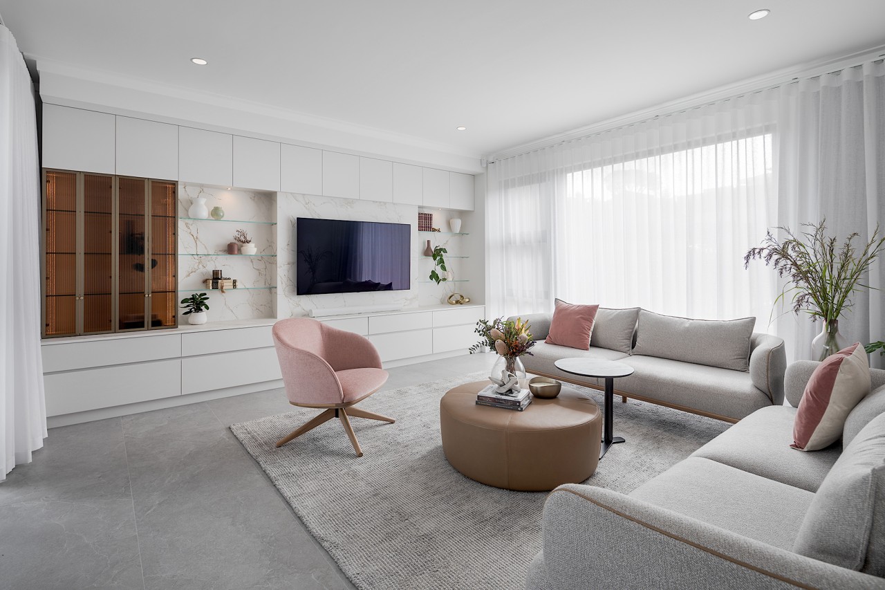 Living room. - Bespoke and family friendly - 