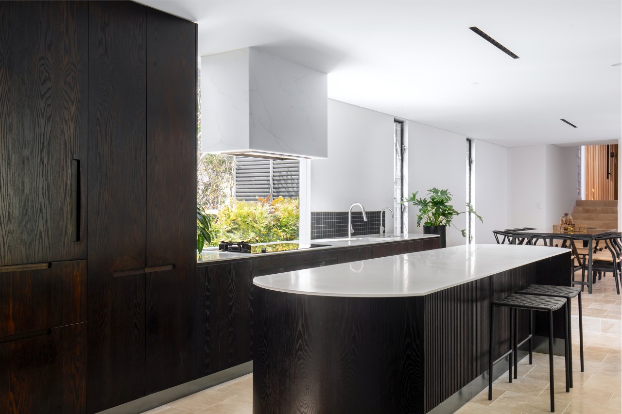 With some appliances integrated, the kitchen achieves a 