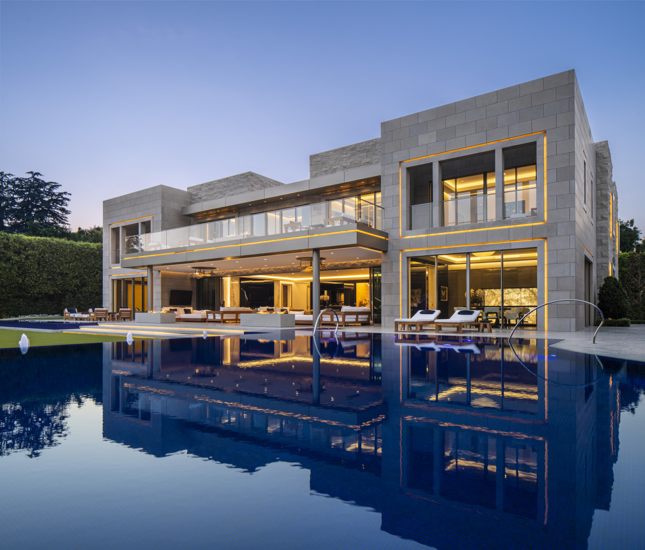 Thee expansive pool at the rear of the 