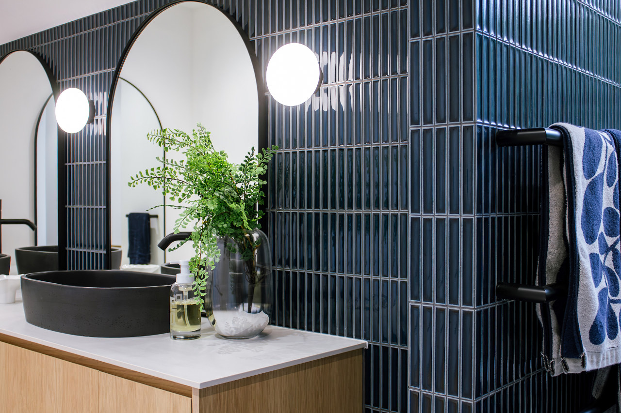 Indigo mosaic finger tiles make a nod to 