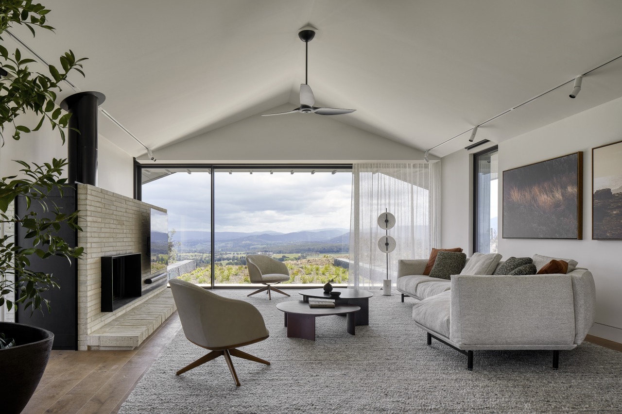 The living area and its spectacular outlook. A 