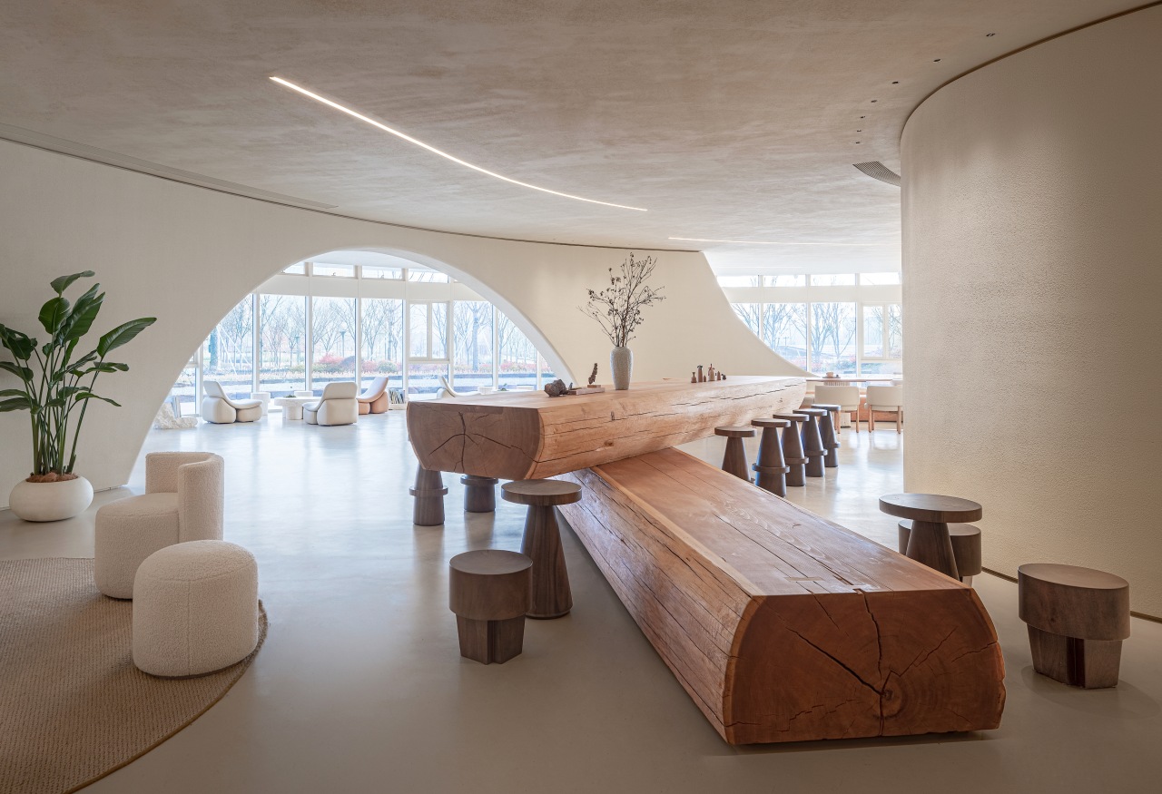 The bar takes the inclusion of natural materials 