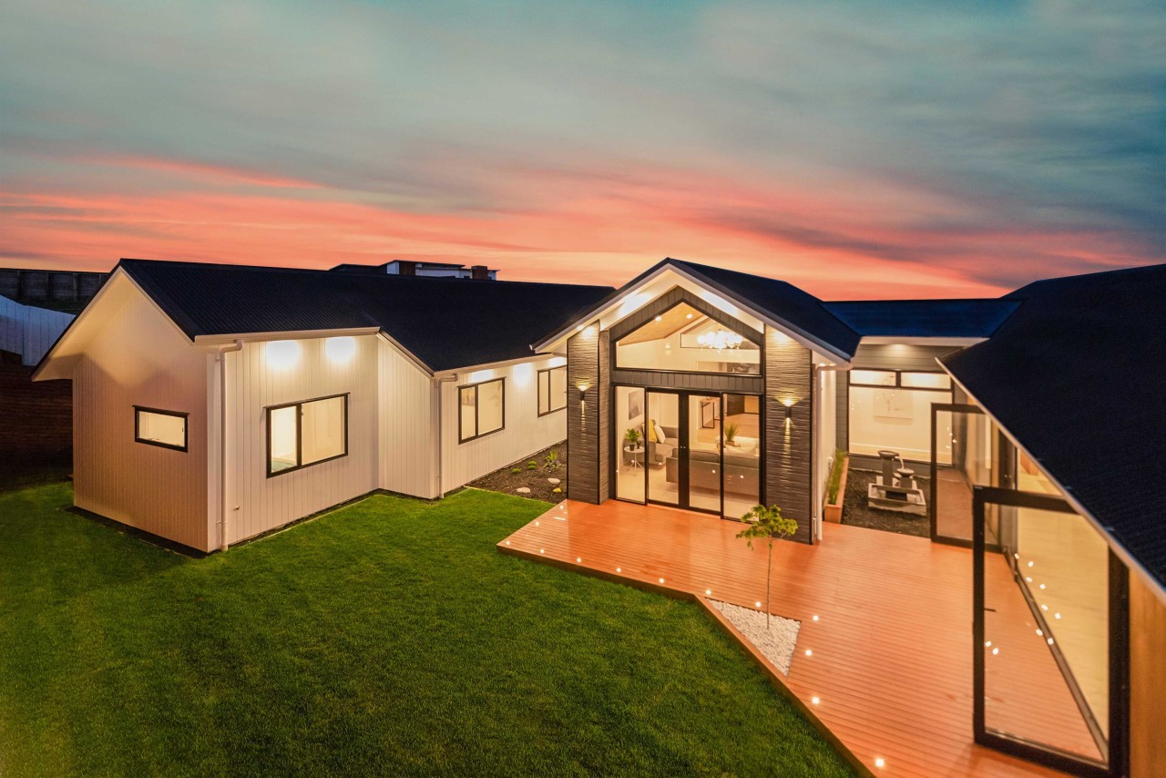 Redefine style in any landscape; the Niagara Envria architecture, backyard, building, cottage, design, estate, facade, grass, home, house, land lot, landscape, lawn, property, real estate, residential area, roof, room, sky, suburb, tree, brown, orange