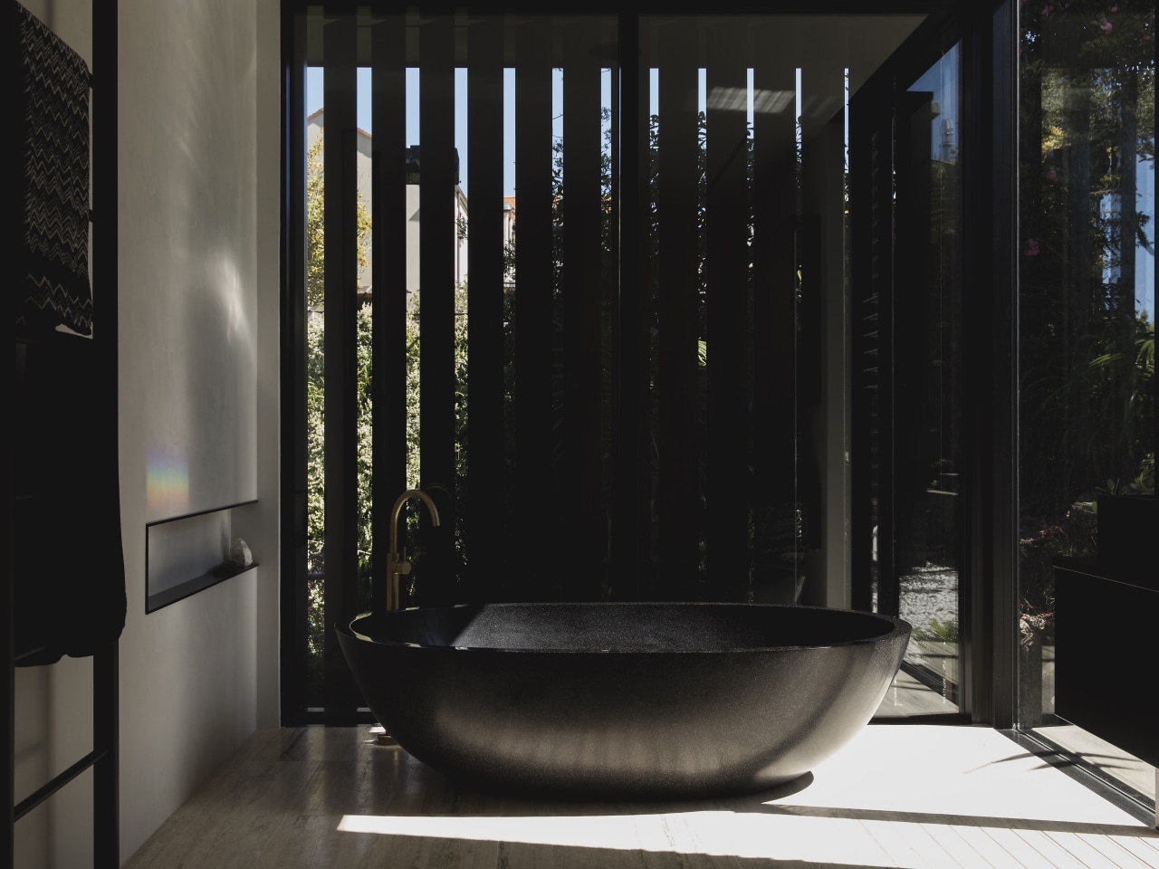 Lloyd Hartley Architects – Winner – TIDA New architecture, bathroom, interior design, black
