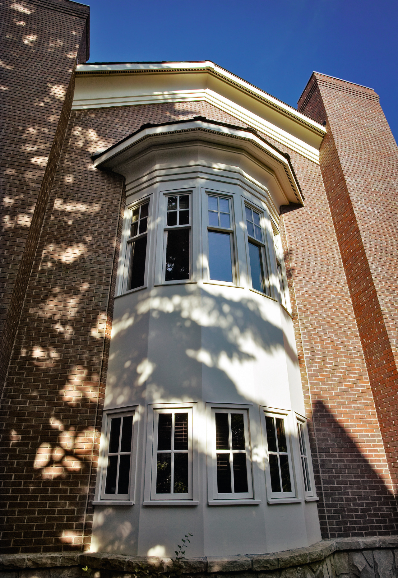 View of a Georgian home, large high brick apartment, architecture, brick, building, daytime, estate, facade, home, house, landmark, mansion, neighbourhood, property, real estate, residential area, siding, sky, structure, wall, window, black