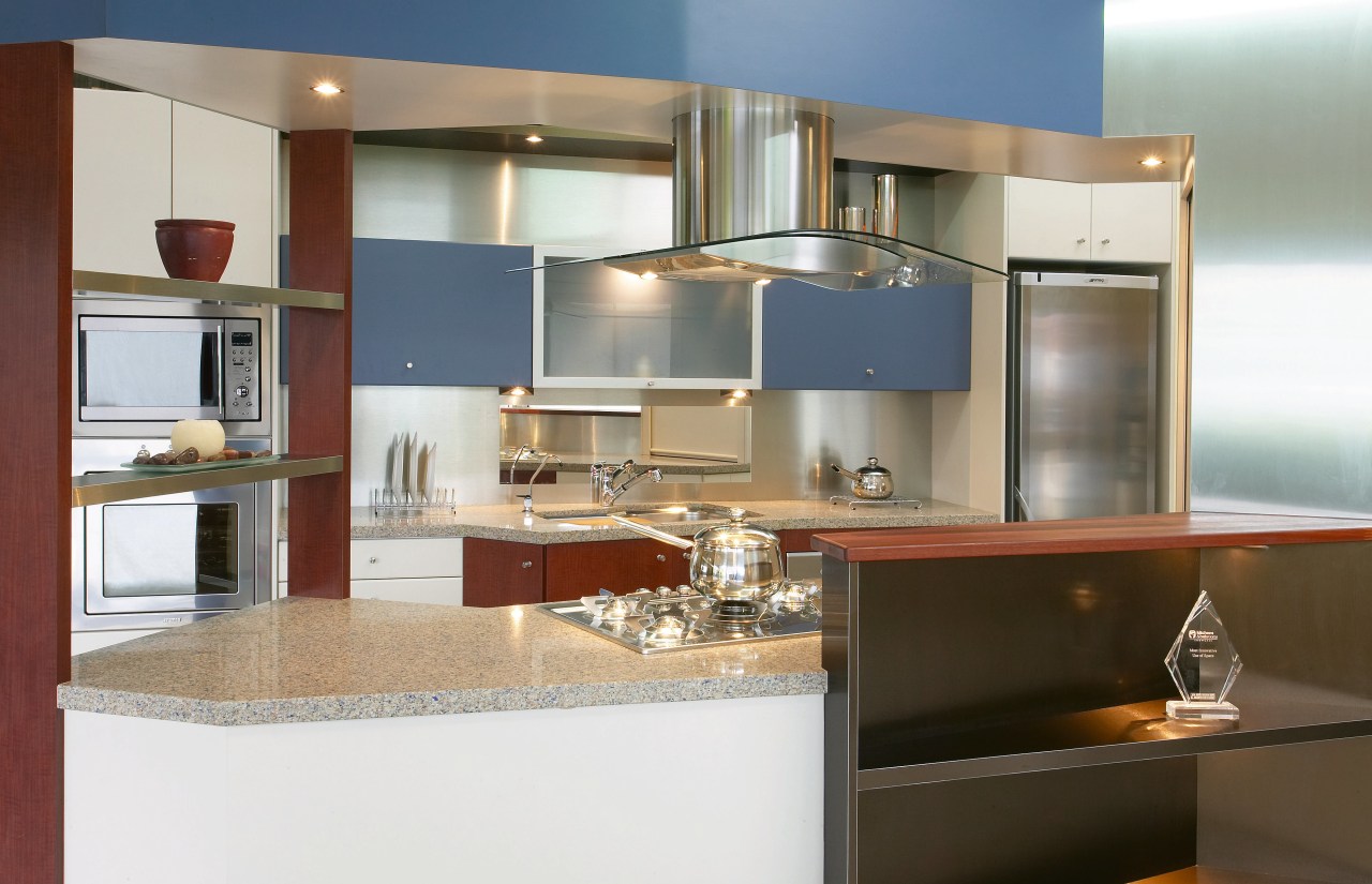 Kitchen with marble benchtops, white and brown cabinetry cabinetry, countertop, cuisine classique, interior design, kitchen, white, brown