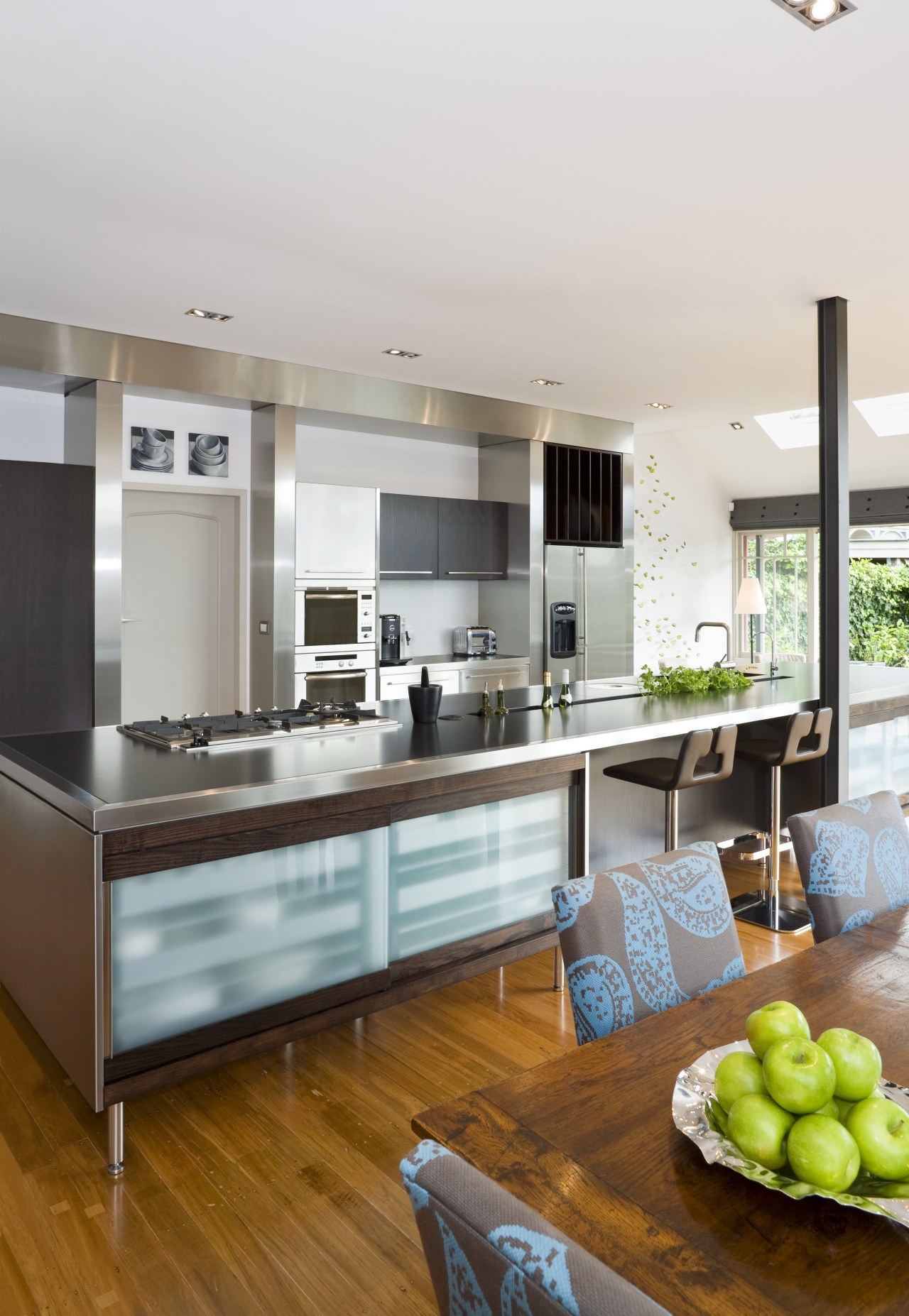 he kitchen, designed by architect Gordon Moller and countertop, cuisine classique, interior design, kitchen, real estate, white