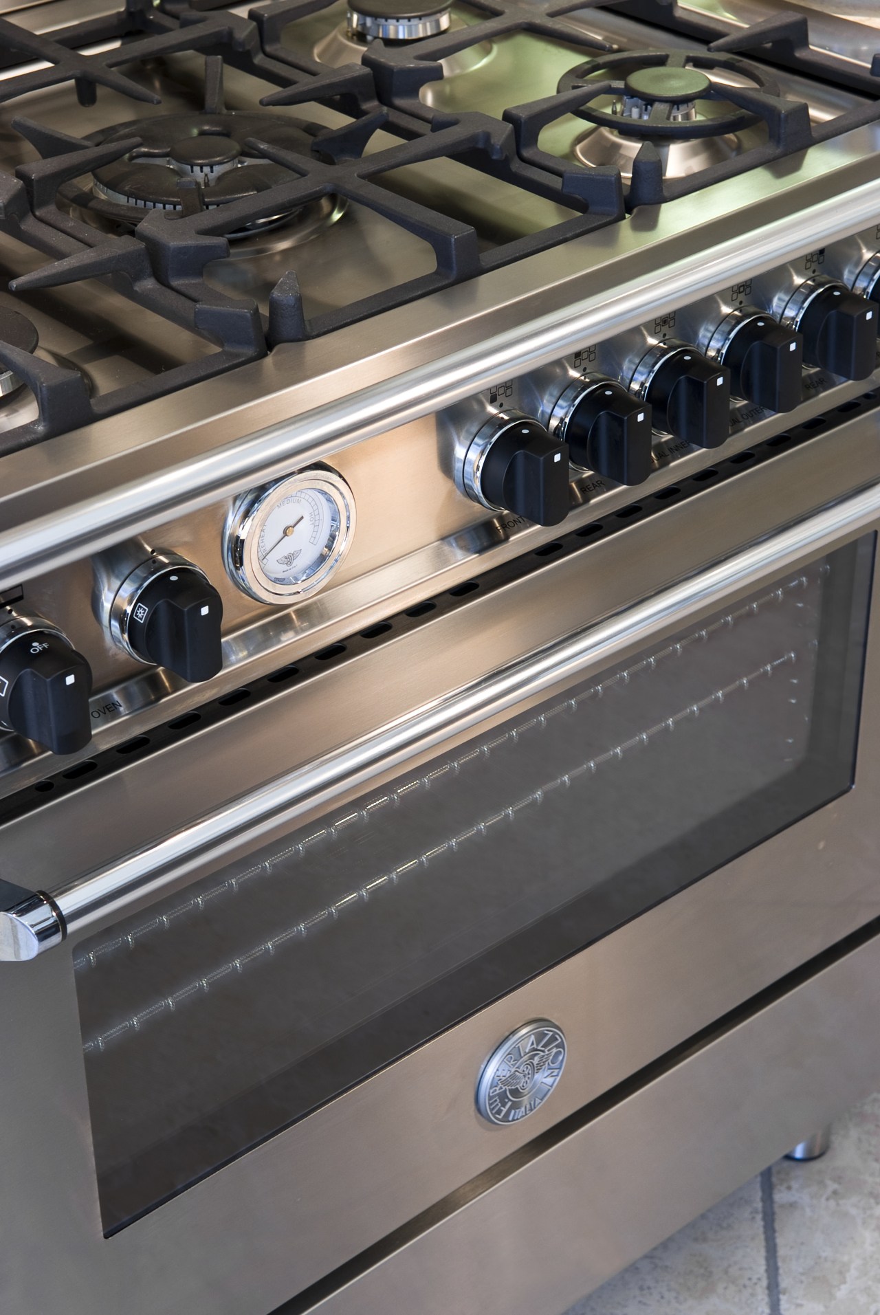 View of Bertazzoni range that exemplifies the Italian gas stove, home appliance, kitchen appliance, kitchen stove, major appliance, gray, black