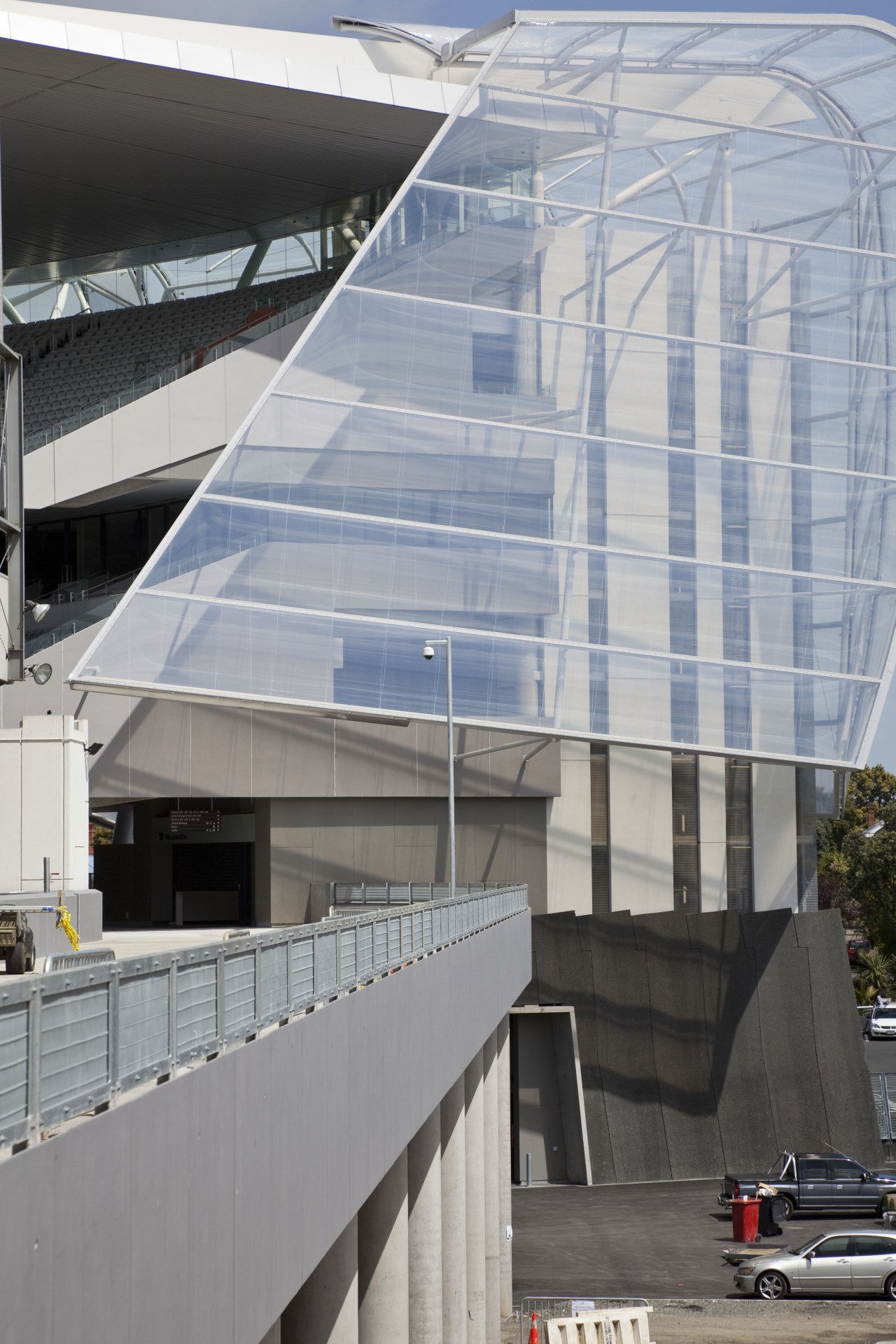 Exterior view of Eden Park which features precast architecture, building, commercial building, condominium, corporate headquarters, daylighting, facade, headquarters, metropolitan area, structure, gray