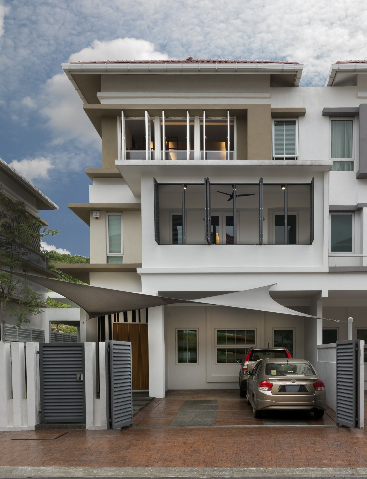 A lanai with louvred shutters was added to apartment, architecture, balcony, building, condominium, elevation, estate, facade, home, house, neighbourhood, property, real estate, residential area, window, gray