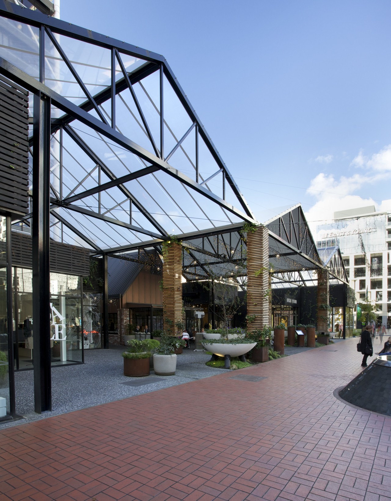 Quick turnaround  Britomart project by Bracewell Construction architecture, building, city, condominium, daylighting, facade, mixed use, neighbourhood, real estate, residential area, roof, walkway, teal