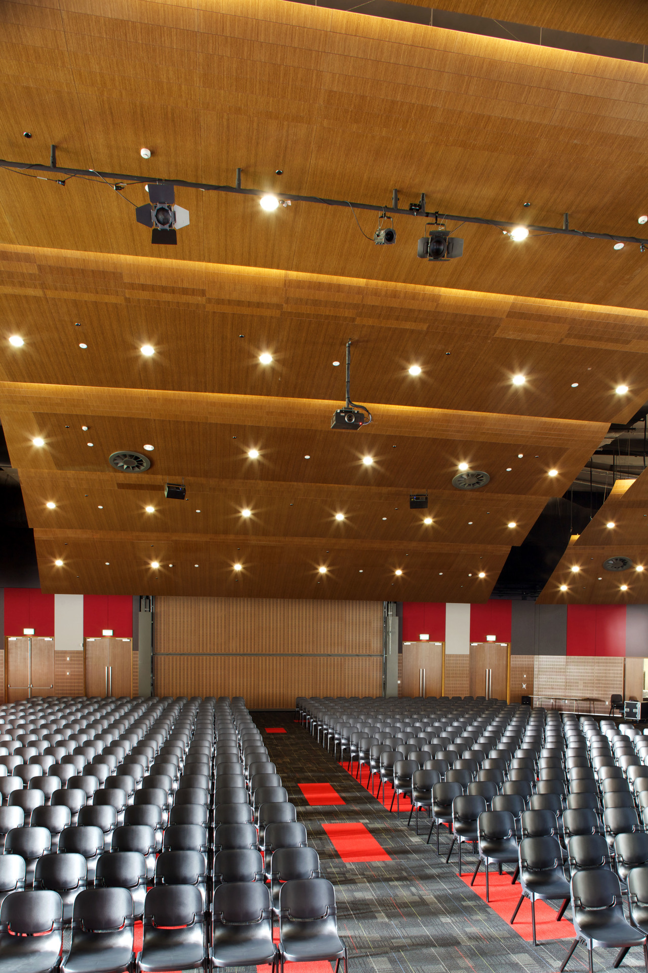 The new 1500-seat auditorium can accommodate all puplis auditorium, ceiling, conference hall, convention center, function hall, performing arts center, theatre, brown