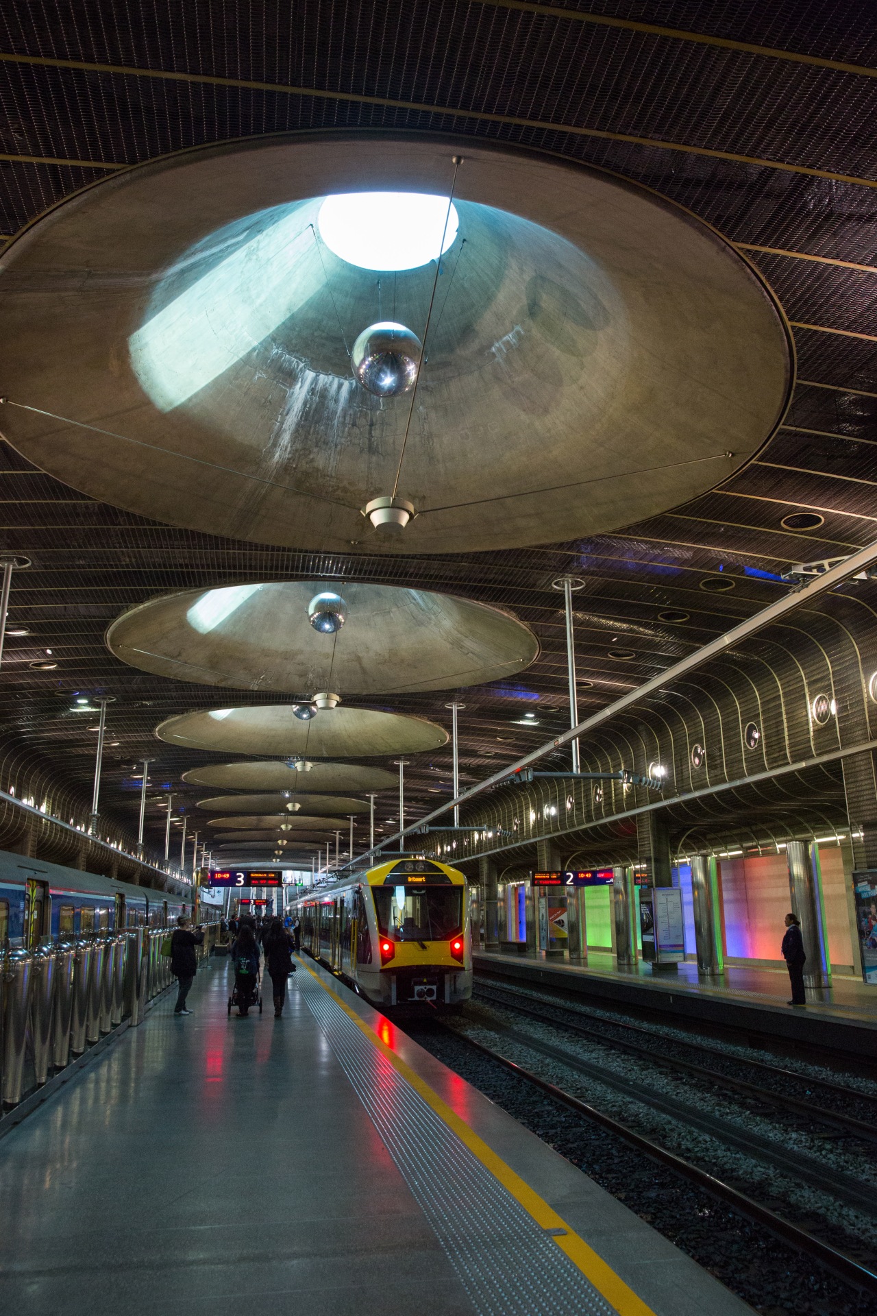 Solid beam conductors minimise the visual impact of architecture, metro station, metropolitan area, public transport, rapid transit, train station, transport, black