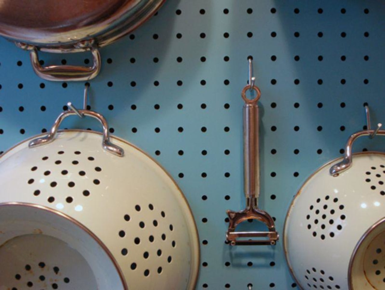 Read the how to here product, gray, teal