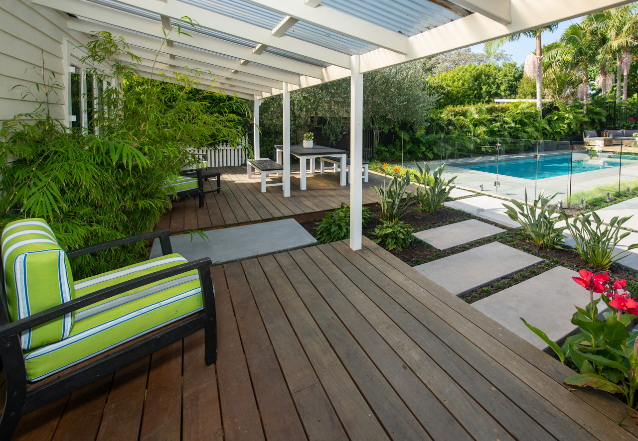 House deck and now 'tropical' outlook. - Tropical 