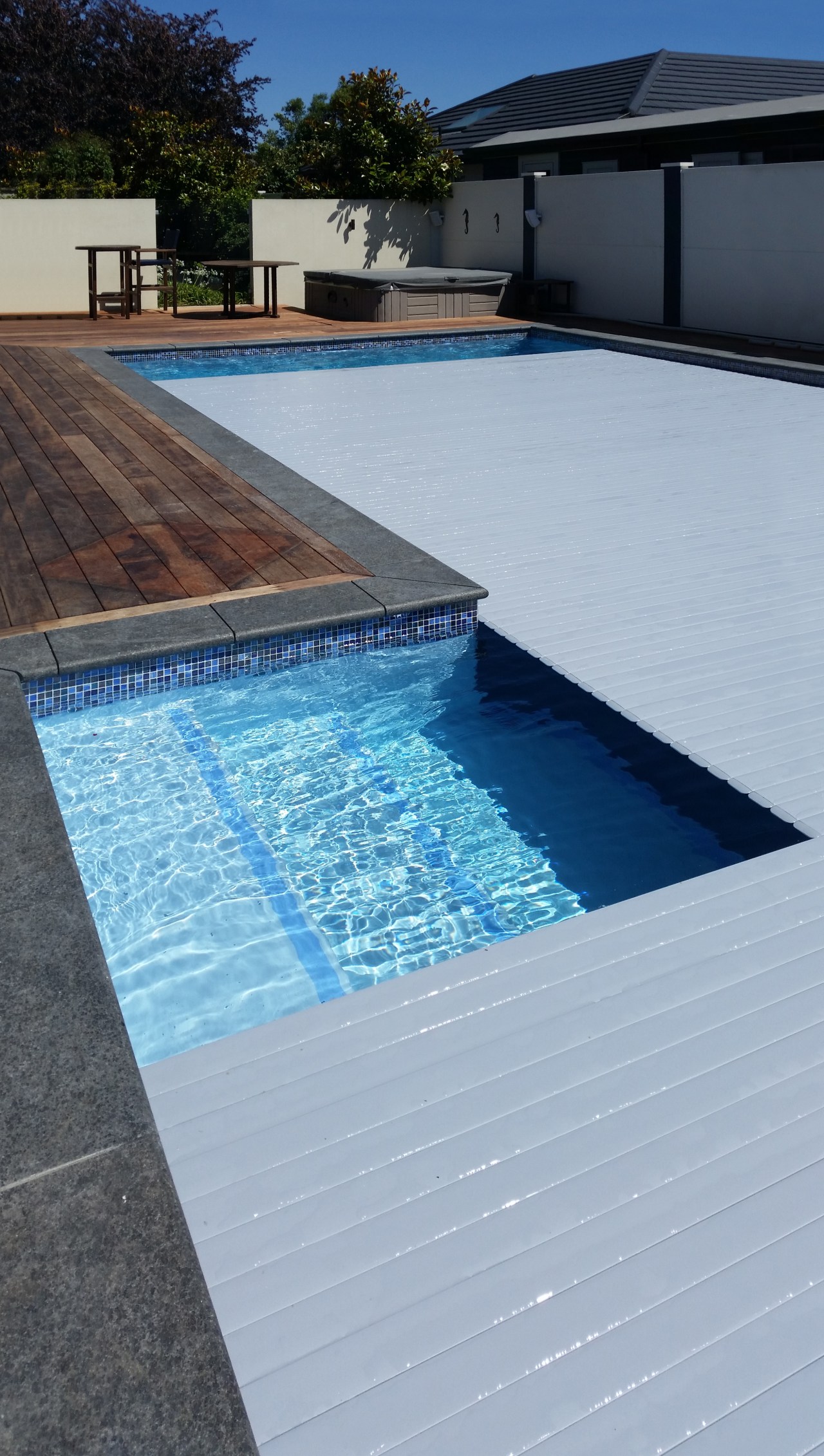 ​​​​​​​Covers 4 Pools has many automated options with composite material, leisure, swimming pool, water, covers 4 pools,  automated,  pool cover, coverstar, roll out cover