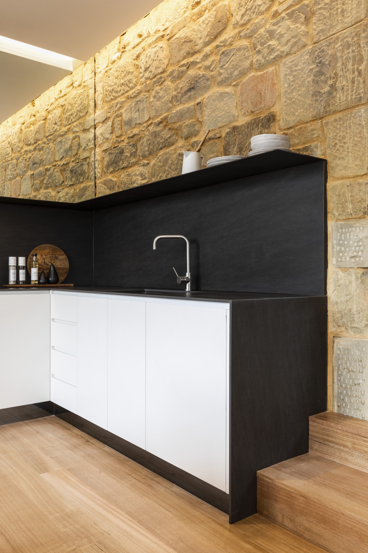 This black kitchen looks like it's cut out of the… | Trends