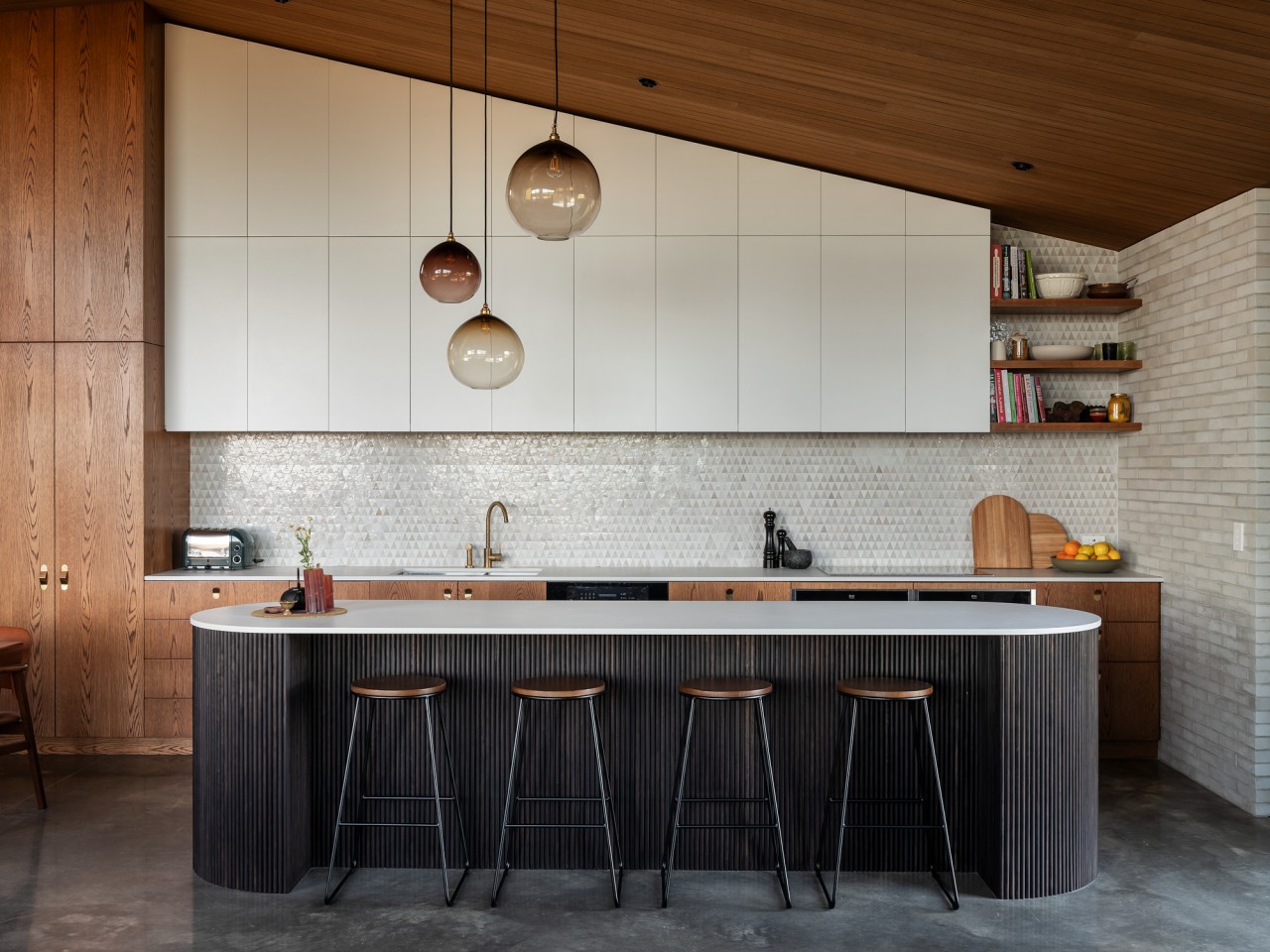 Contrast & character -  