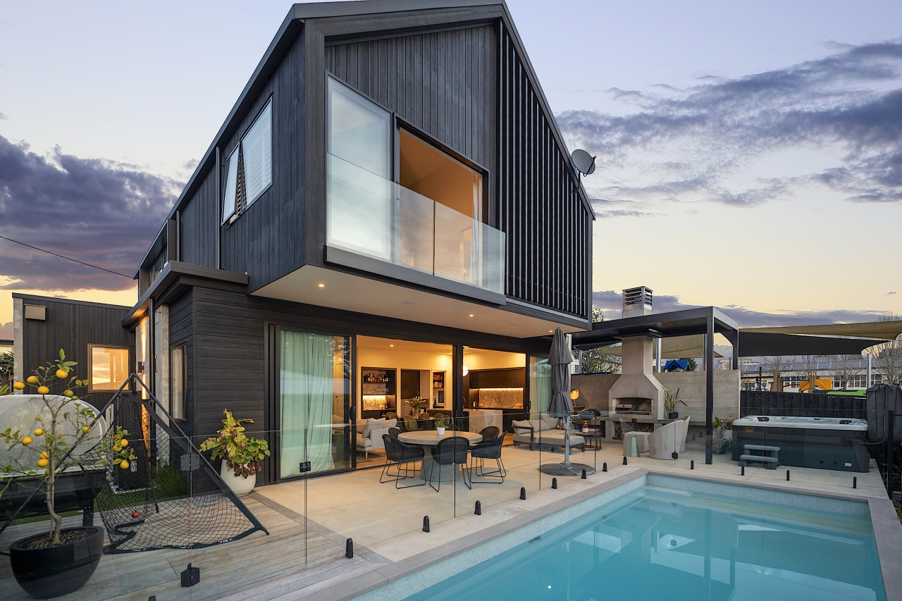 An emphasis on outdoor leisure drove many design 