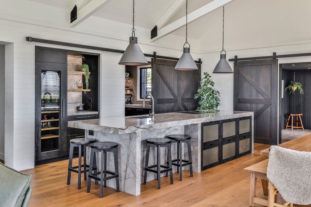 Incorporating natural materials, warm tones, and industrial-style elements 