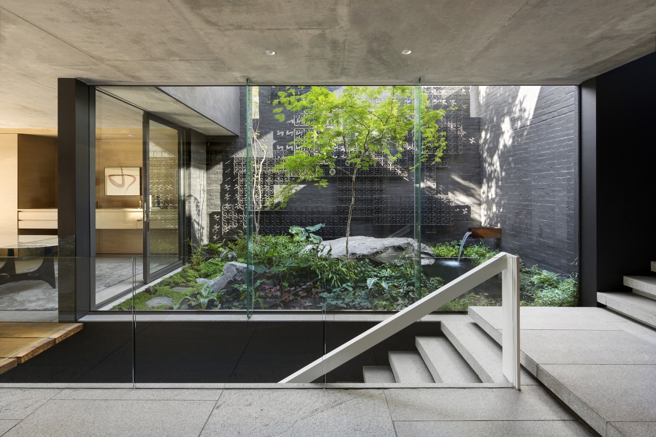 The mid-level courtyard – the house is permeated 