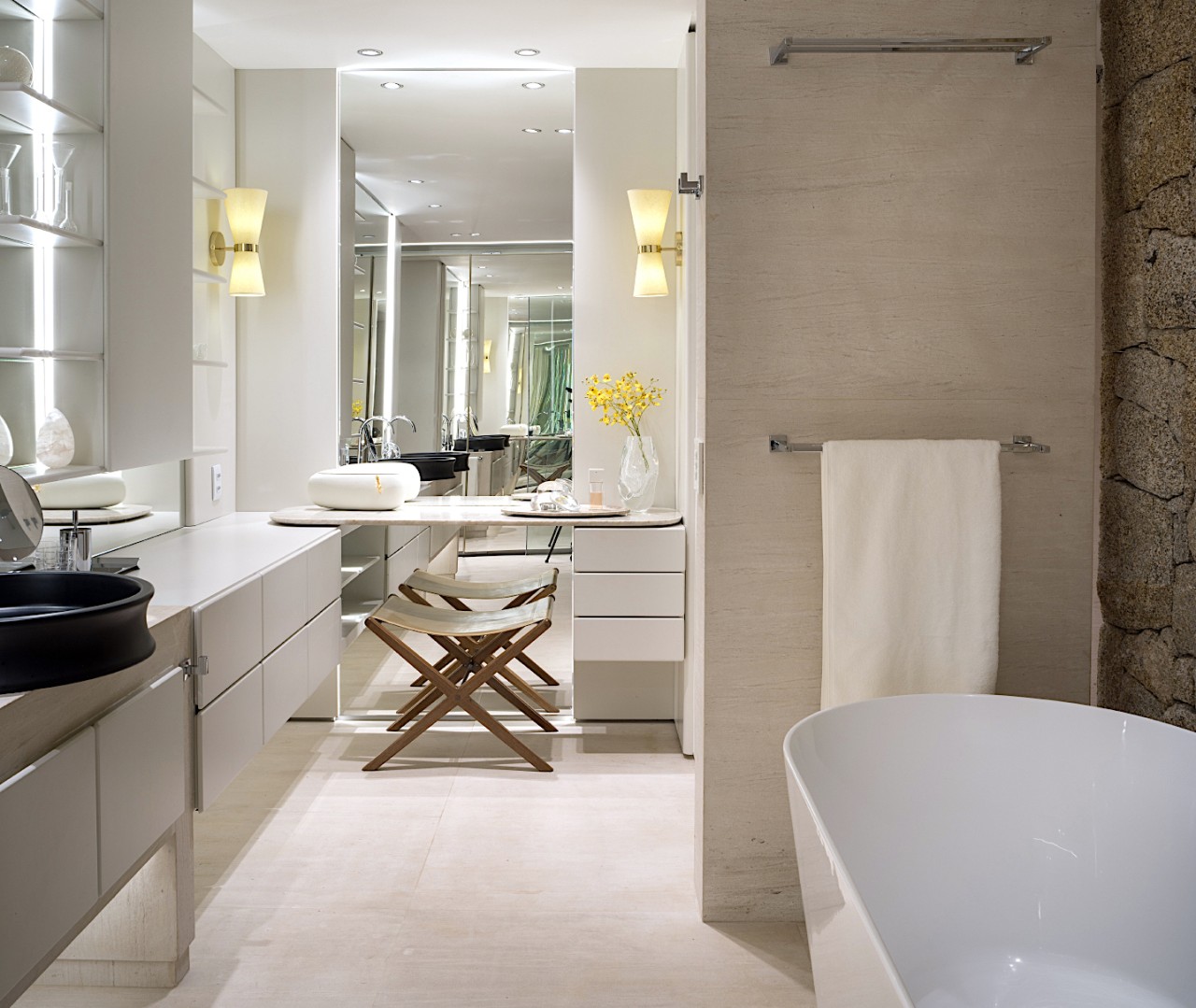 The bathroom was conceived as a true retreat, 