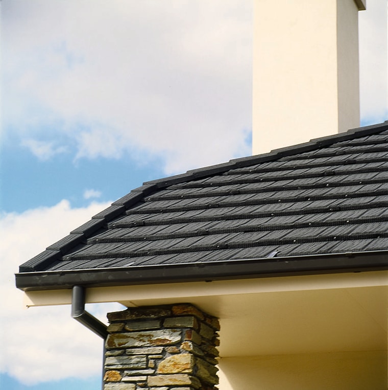 A photogragh of Gerard Corona Snake roofing in building, daylighting, facade, roof, sky, white
