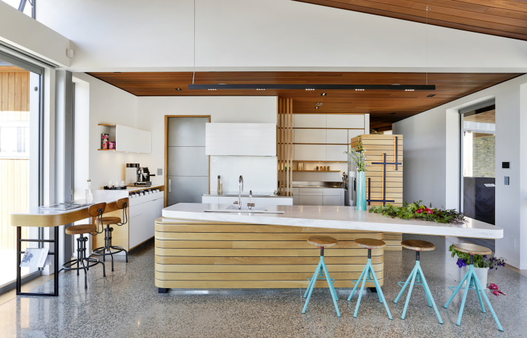 Curved Corners Throughout This Kitchen Give It A Trends