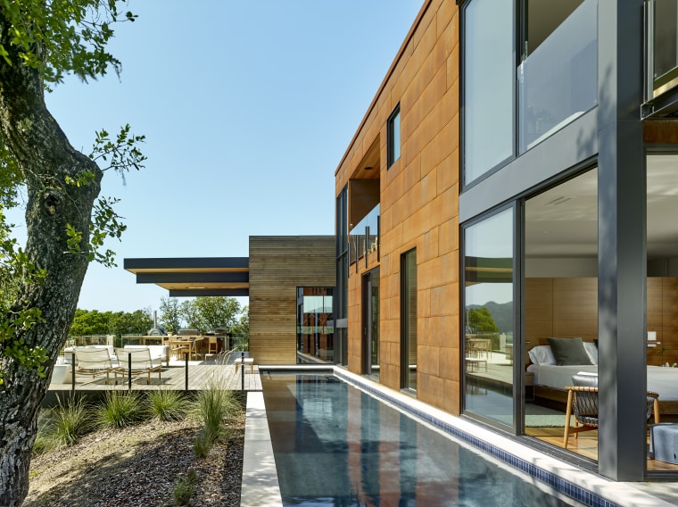 Having a lap pool sitting right up against architecture, building, design, exrterior facade, home, house, urban design, lap pool, timber cladding, de Vito Architecture + Construction